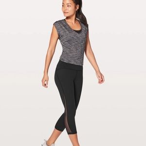 NWT Lululemon size 6 Train Times Crop